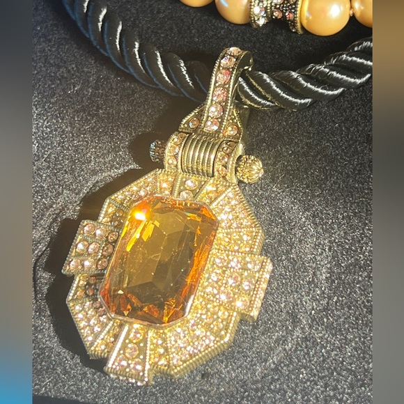 Vtg Heidi Daus 3 piece necklace set- canary yellow ornate pendant NIB - Picture 3 of 8